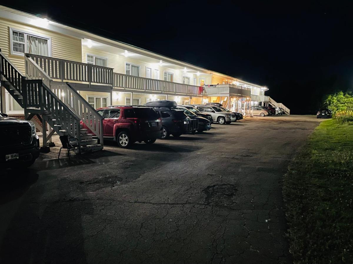 Scenic Motel Moncton Exterior photo