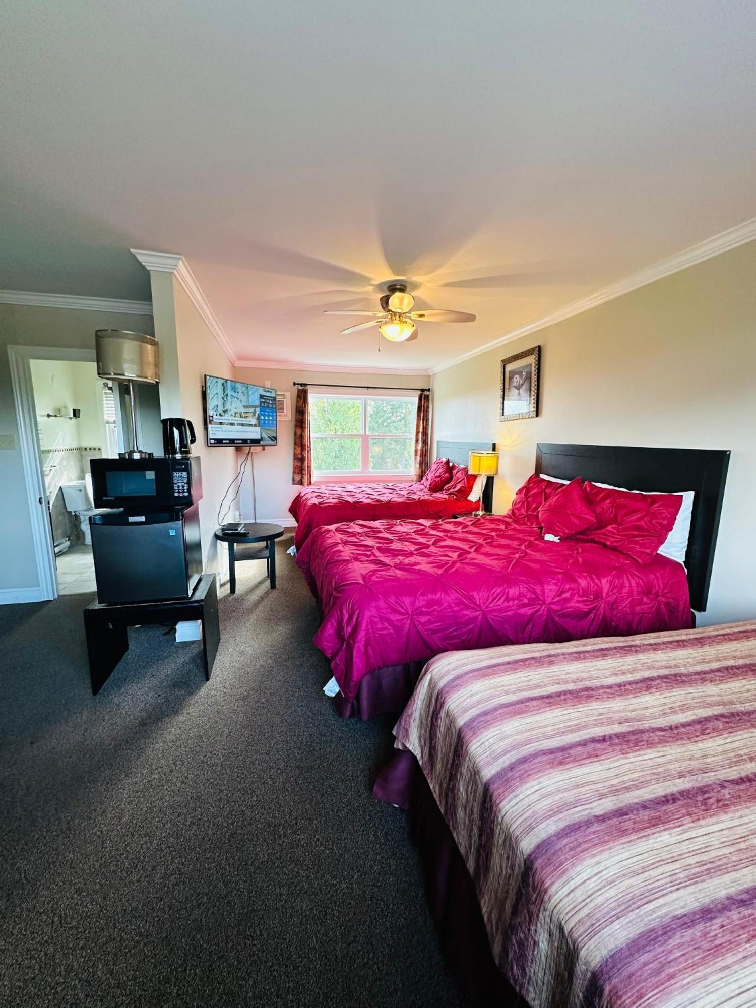 Scenic Motel Moncton Exterior photo
