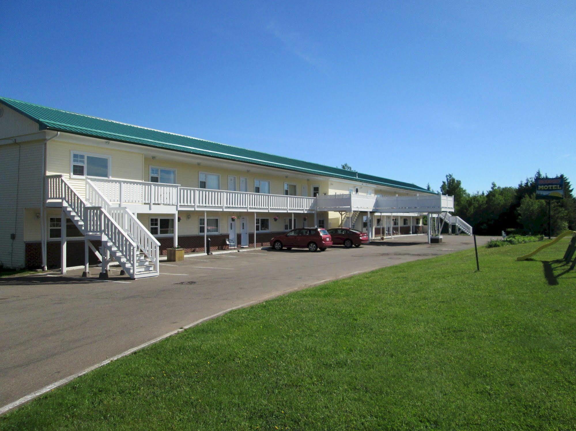 Scenic Motel Moncton Exterior photo